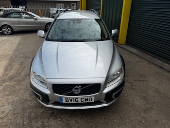 Used Volvo XC70 2016 for sale - 79597239: Photo
