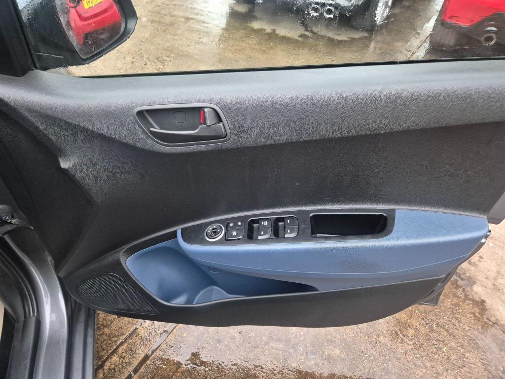 Used Hyundai i10 2017 for sale - 77436166: Photo 16