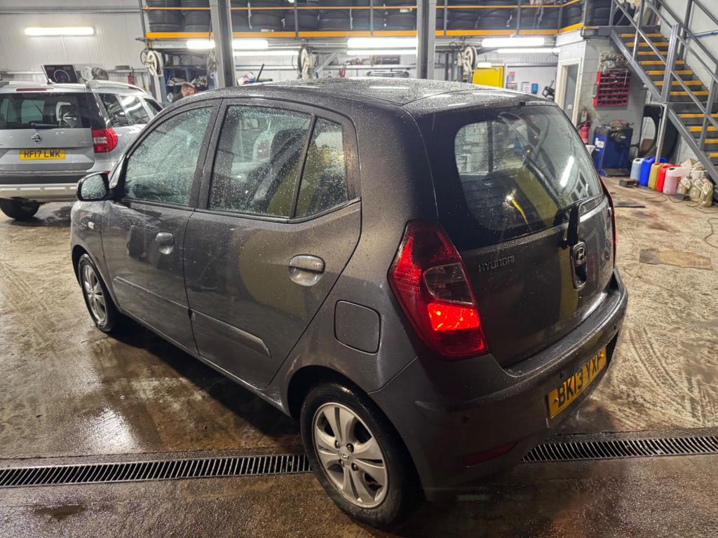 Used Hyundai i10 2013 for sale - 77477105: Photo 4