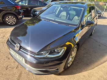 Used Volkswagen Golf 2020 for sale - 79467781: Photo
