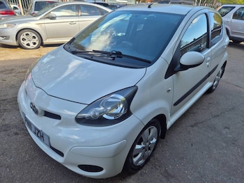 Used Toyota AYGO 2011 for sale - 78340768: Photo
