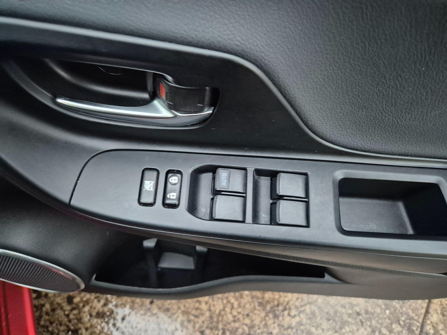 Used Toyota Yaris 2015 for sale - 76787841: Photo 17