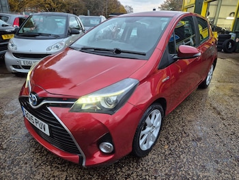 Used Toyota Yaris 2015 for sale - 76787841: Photo