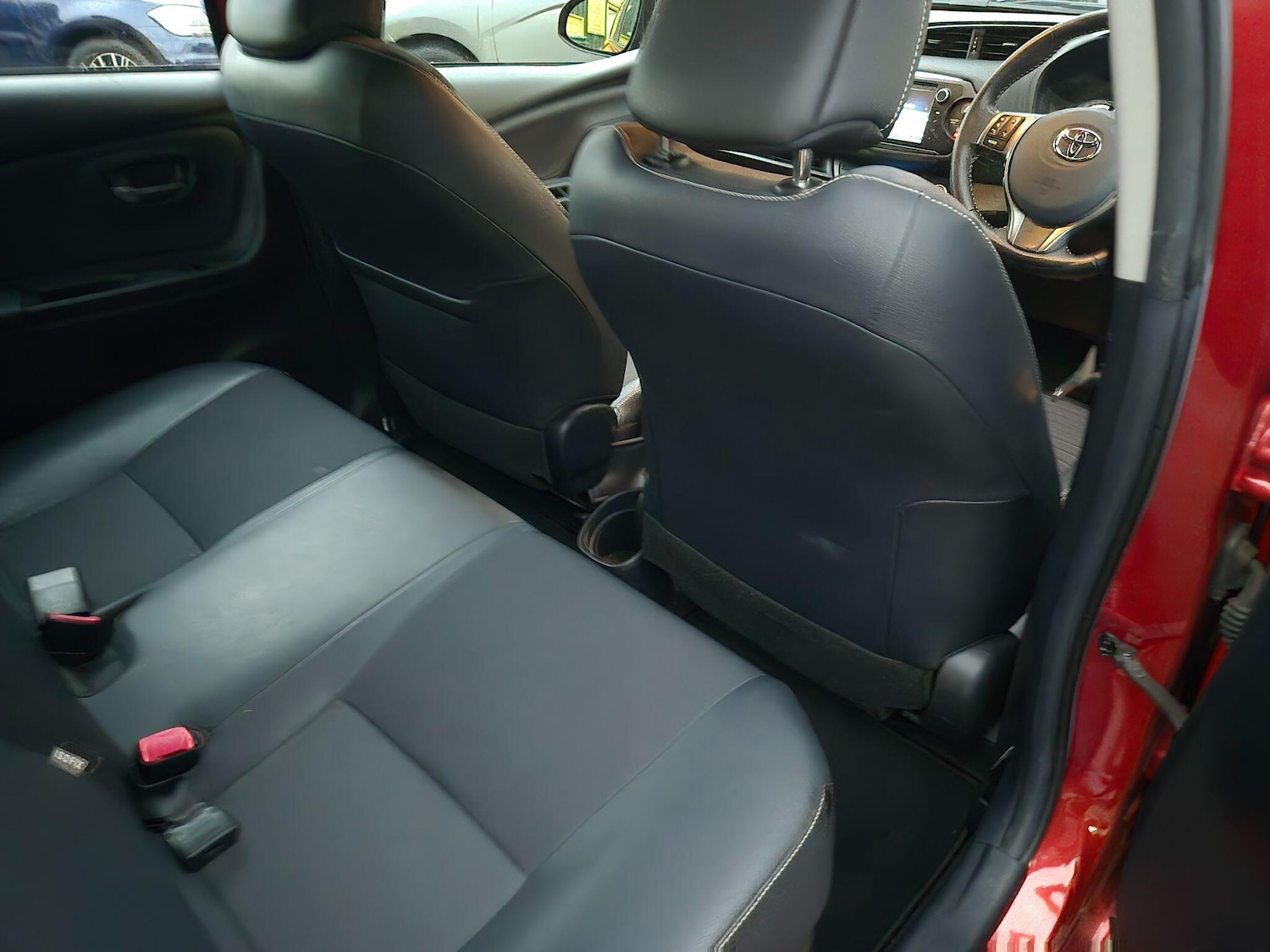 Used Toyota Yaris 2015 for sale - 76787841: Photo 29