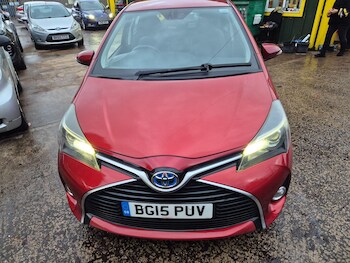 Used Toyota Yaris 2015 for sale - 76787841: Photo