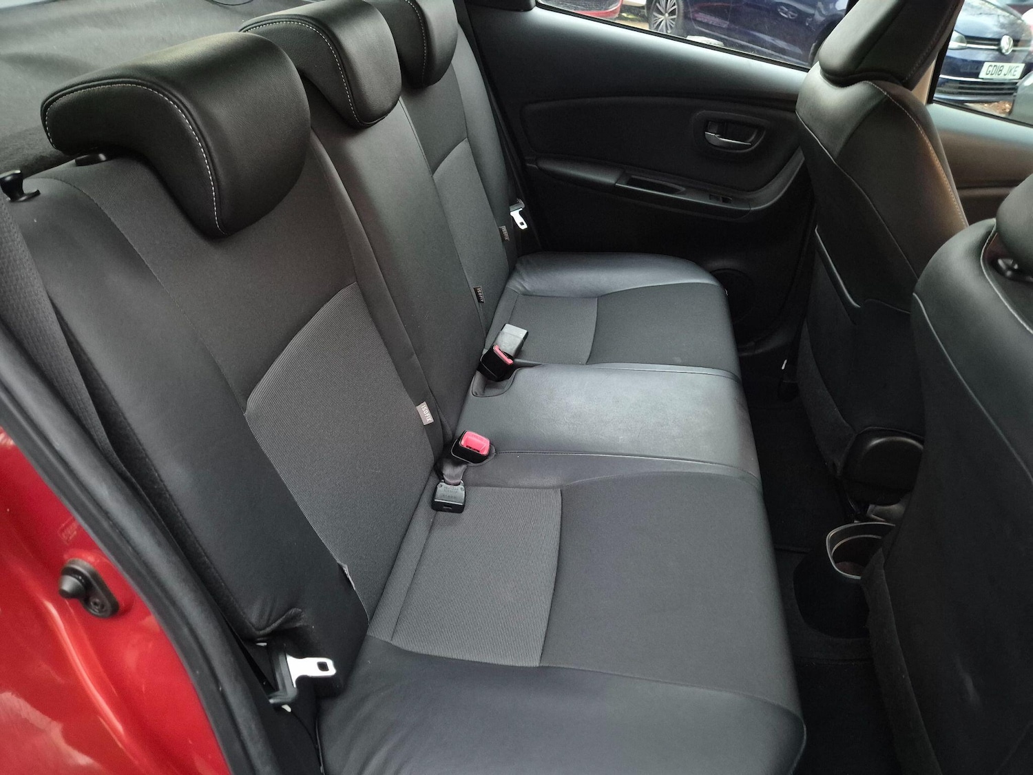 Used Toyota Yaris 2015 for sale - 76787841: Photo 31