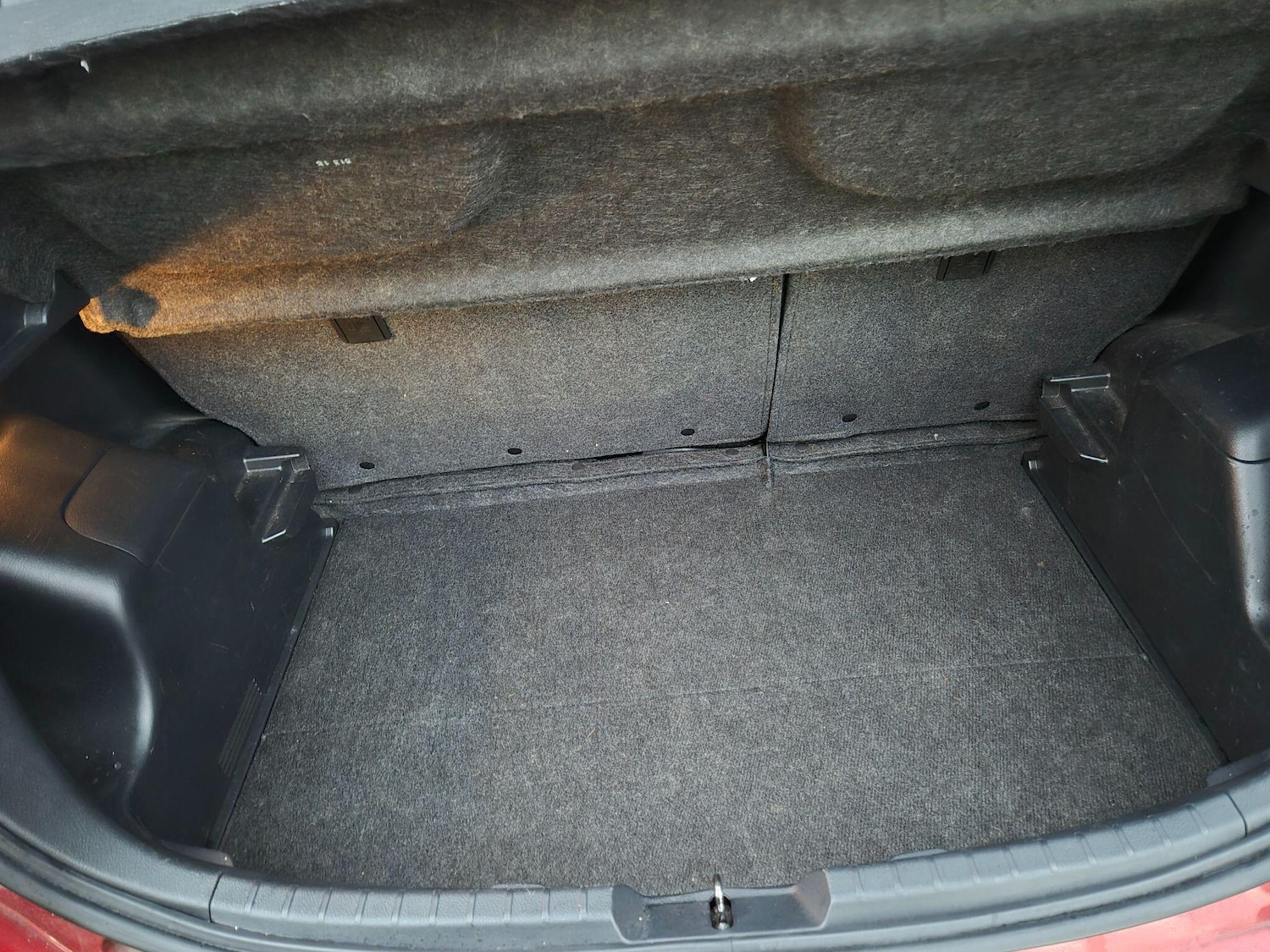 Used Toyota Yaris 2015 for sale - 76787841: Photo 34