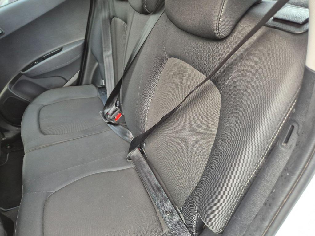 Used Hyundai i10 2017 for sale - 77037581: Photo 33