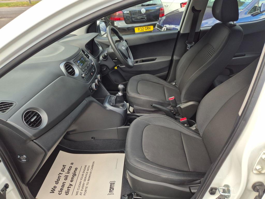 Used Hyundai i10 2017 for sale - 77037581: Photo 36