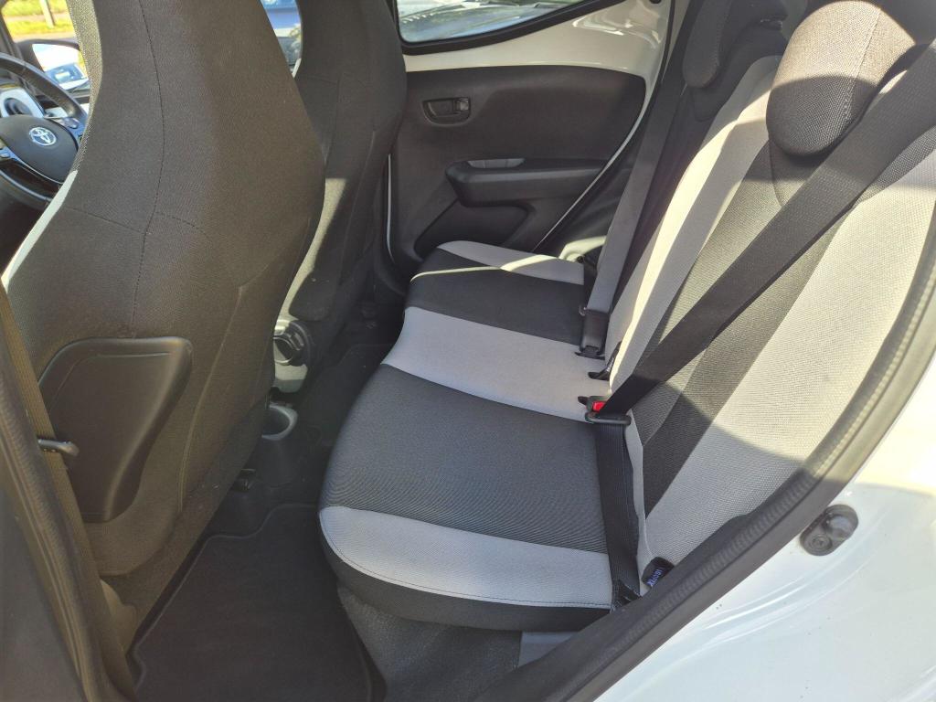 Used Toyota AYGO 2015 for sale - 77023054: Photo 30