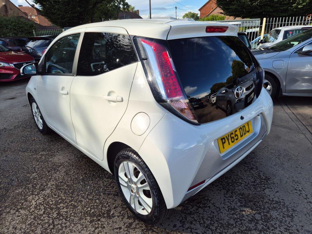 Used Toyota AYGO 2015 for sale - 77023054: Photo 9
