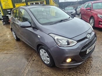 Used Hyundai i10 2017 for sale - 77501603: Photo
