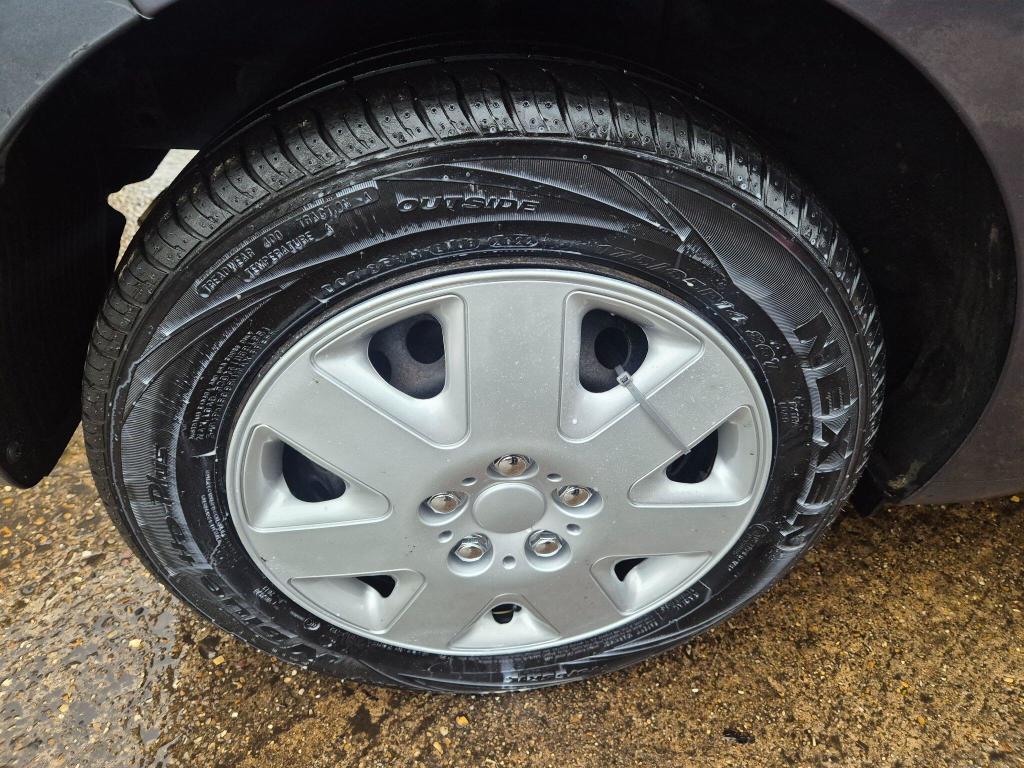 Used Hyundai i10 2017 for sale - 77501603: Photo 6