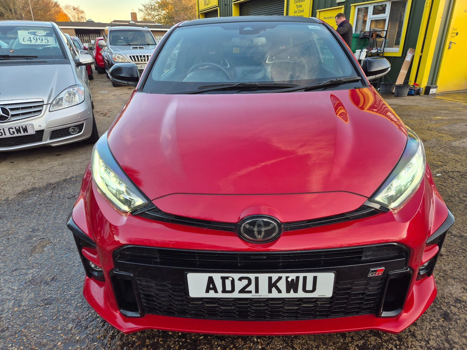 Used Toyota Yaris 2021 for sale - 76787843: Photo 2