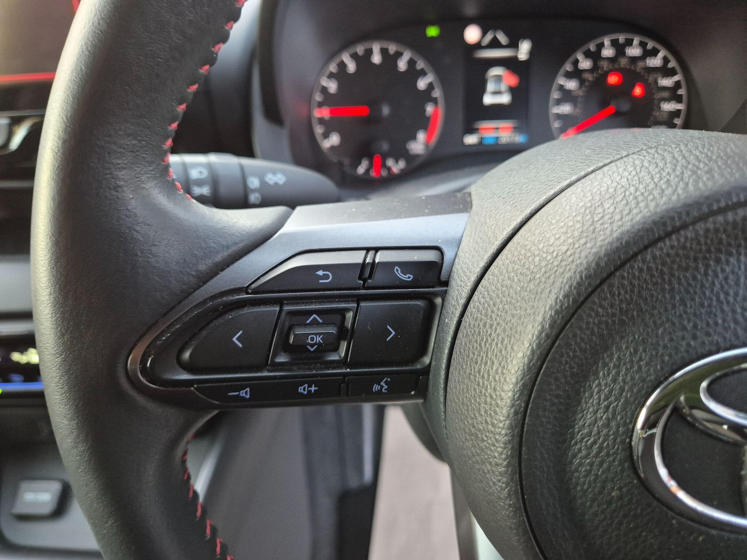 Used Toyota Yaris 2021 for sale - 76787843: Photo 21