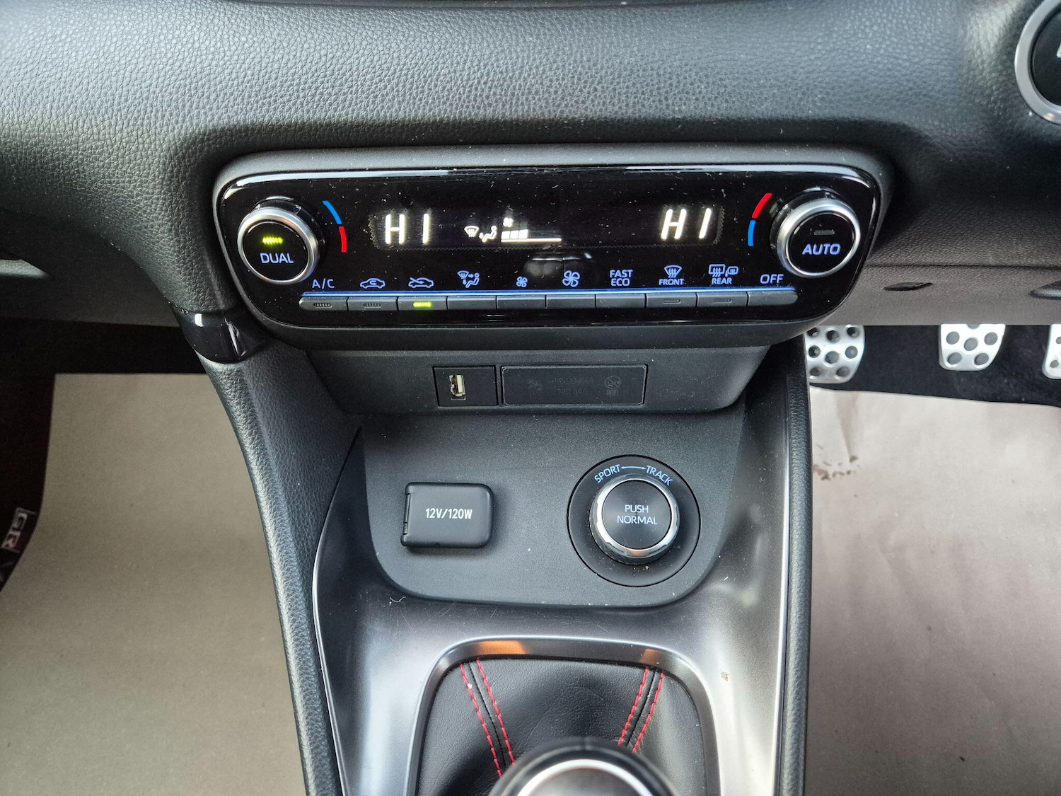 Used Toyota Yaris 2021 for sale - 76787843: Photo 29