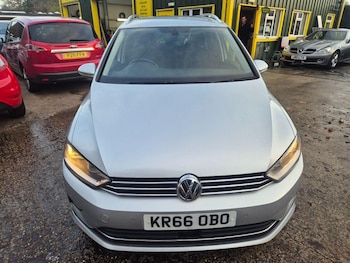 Used Volkswagen Golf SV 2016 for sale - 78340742: Photo