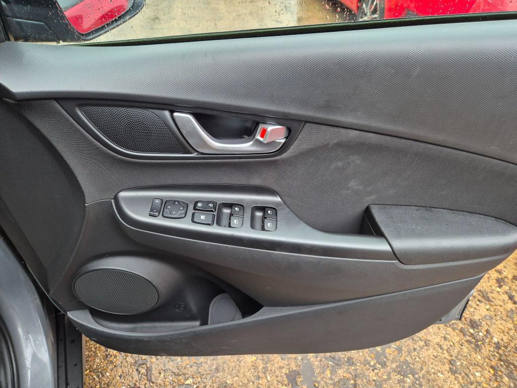 Used Hyundai KONA 2022 for sale - 77679879: Photo 18