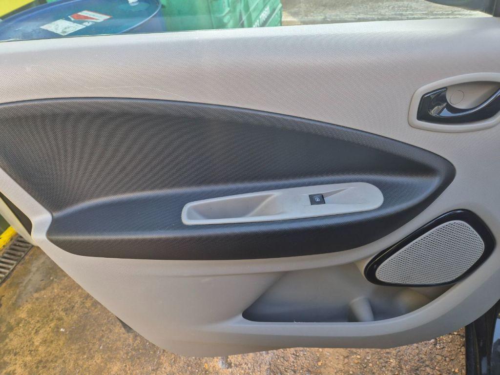 Used Renault Zoe 2014 for sale - 77034390: Photo 37