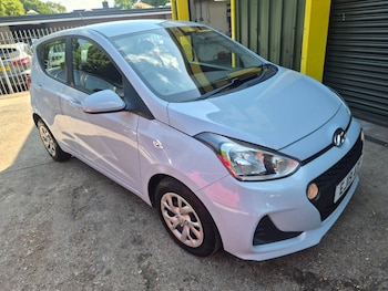 Used Hyundai i10 2019 for sale - 79505250: Photo