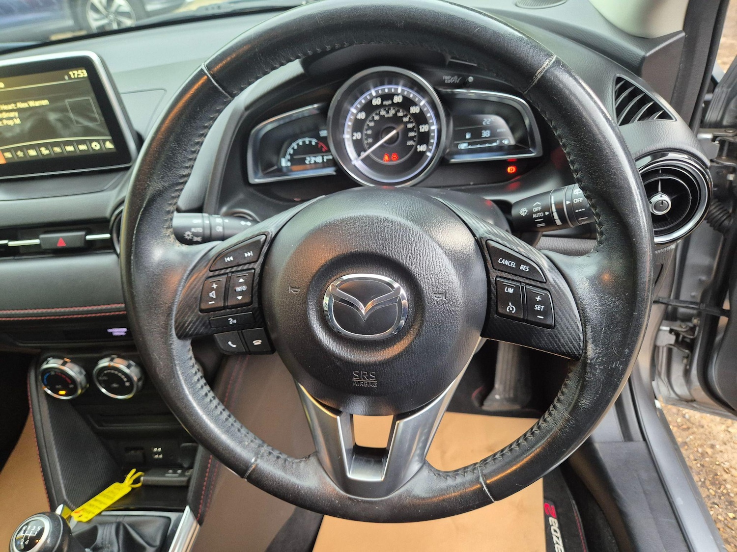 Used Mazda Mazda2 2015 for sale - 76787834: Photo 19