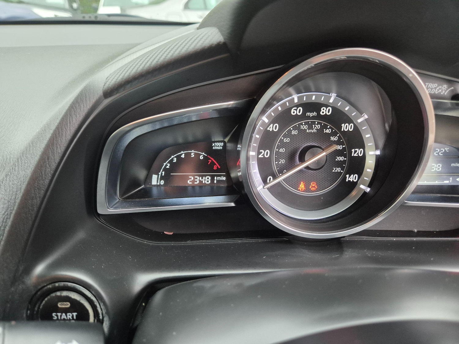 Used Mazda Mazda2 2015 for sale - 76787834: Photo 22