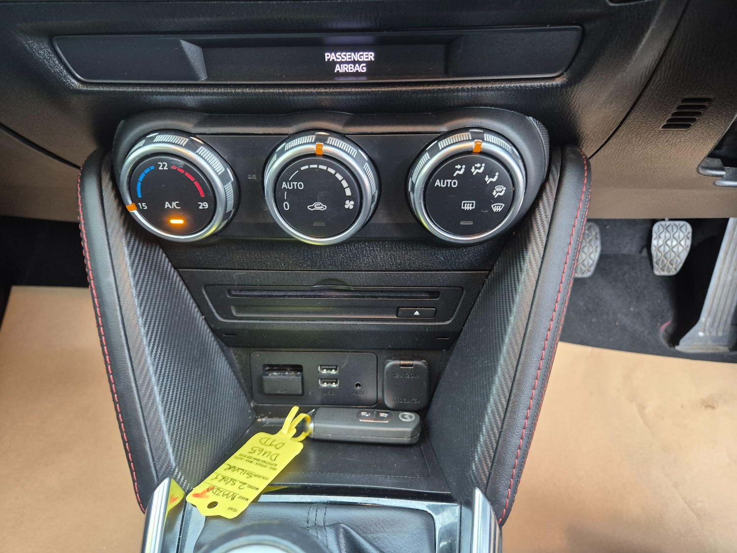 Used Mazda Mazda2 2015 for sale - 76787834: Photo 24