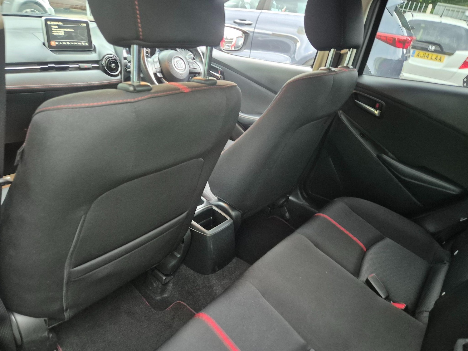 Used Mazda Mazda2 2015 for sale - 76787834: Photo 31