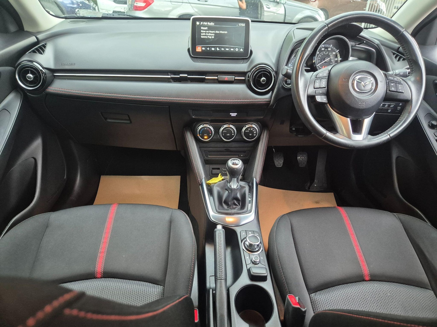 Used Mazda Mazda2 2015 for sale - 76787834: Photo 34