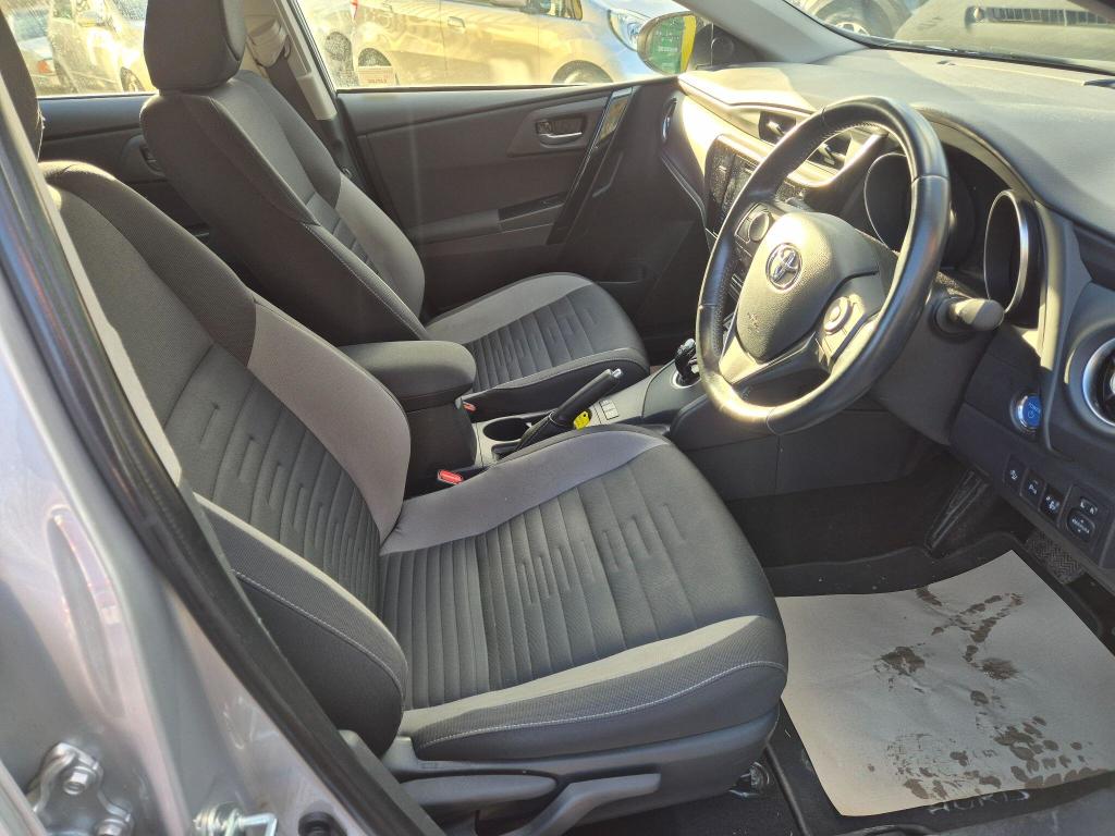 Used Toyota Auris 2018 for sale - 77034351: Photo 13
