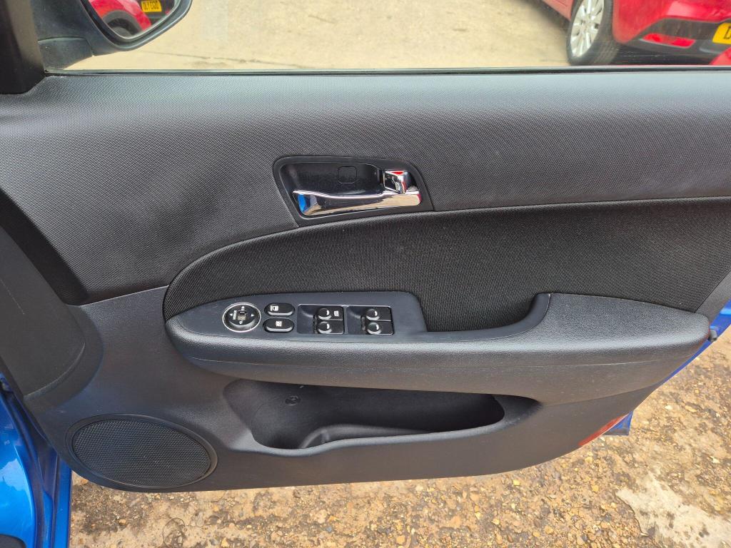 Used Hyundai i30 2009 for sale - 77888518: Photo 16