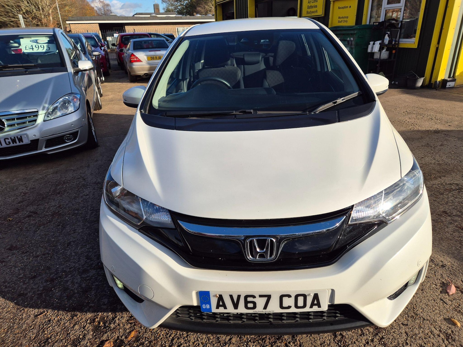 Used Honda Jazz 2017 for sale - 76787844: Photo 2