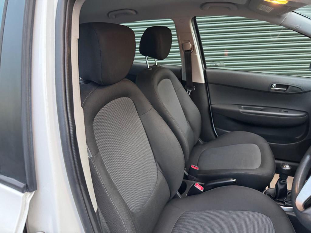 Used Hyundai i20 2013 for sale - 77310816: Photo 11