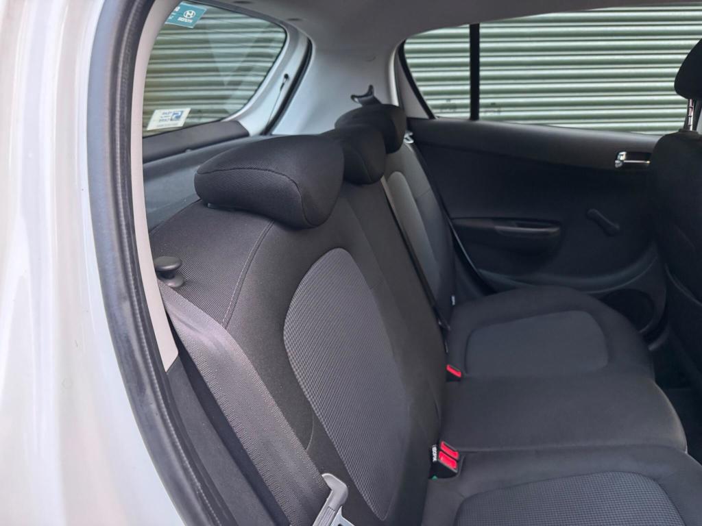 Used Hyundai i20 2013 for sale - 77310816: Photo 13