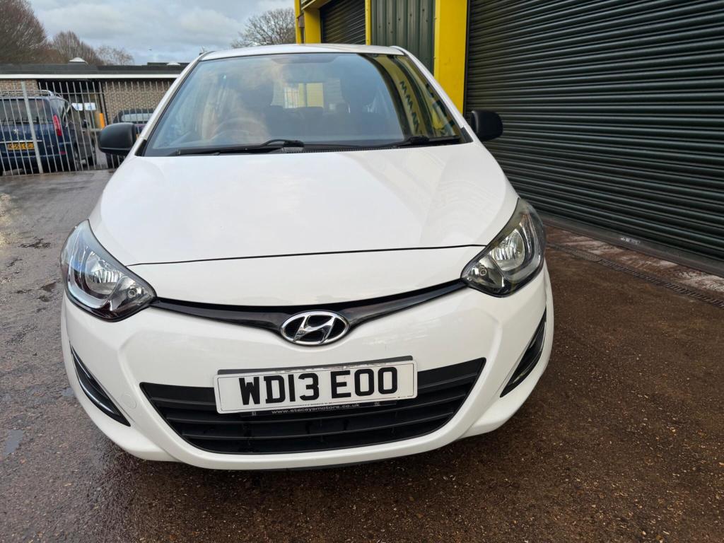 Used Hyundai i20 2013 for sale - 77310816: Photo 3