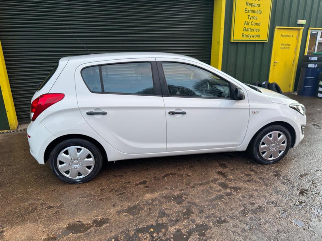 Used Hyundai i20 2013 for sale - 77310816: Photo 33