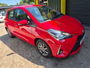 Used Toyota Yaris 2018 for sale - 79365729: Photo