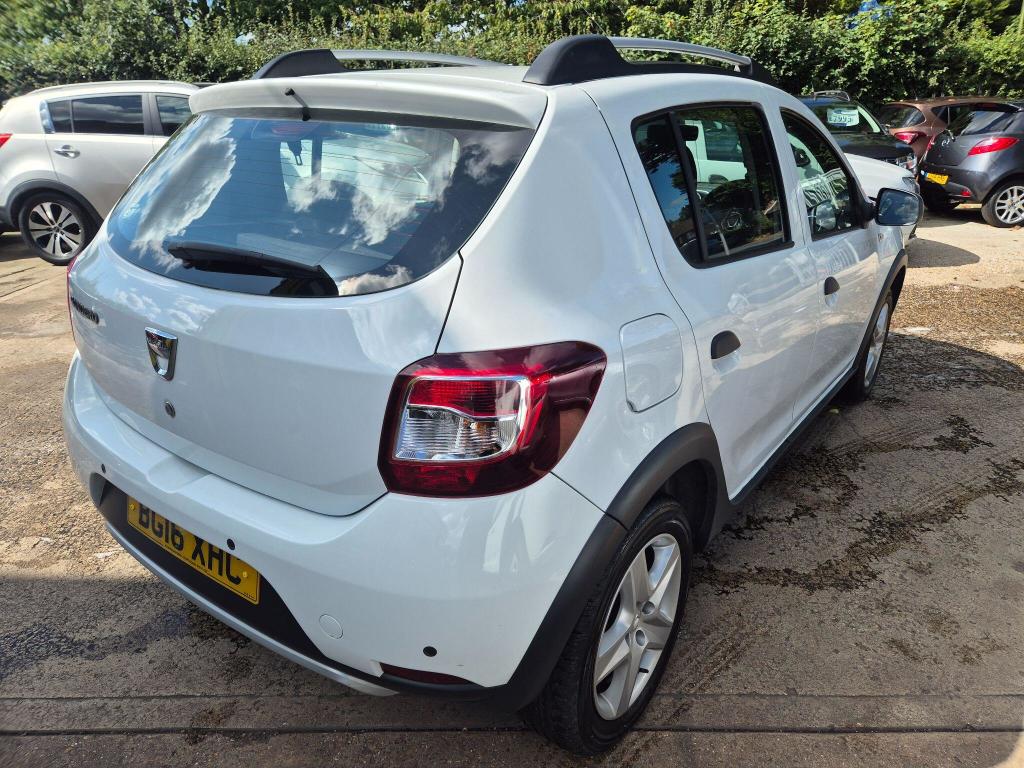 Used Dacia Sandero Stepway 2016 for sale - 77037575: Photo 7