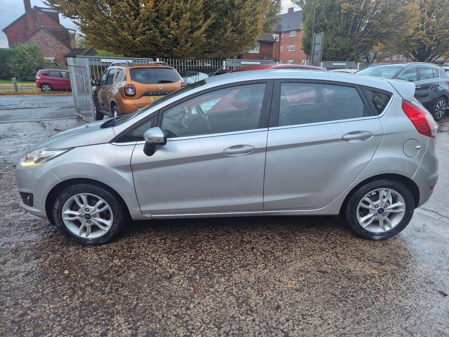 Used Ford Fiesta 2015 for sale - 76787813: Photo 11