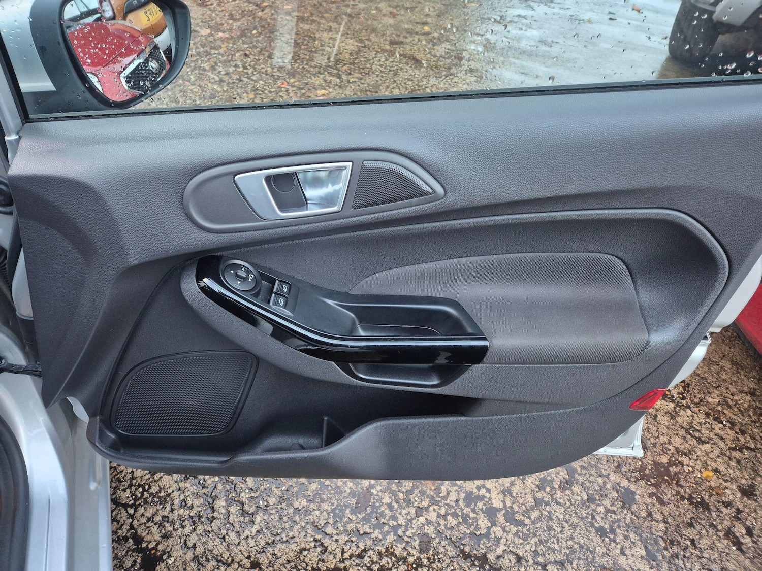 Used Ford Fiesta 2015 for sale - 76787813: Photo 16