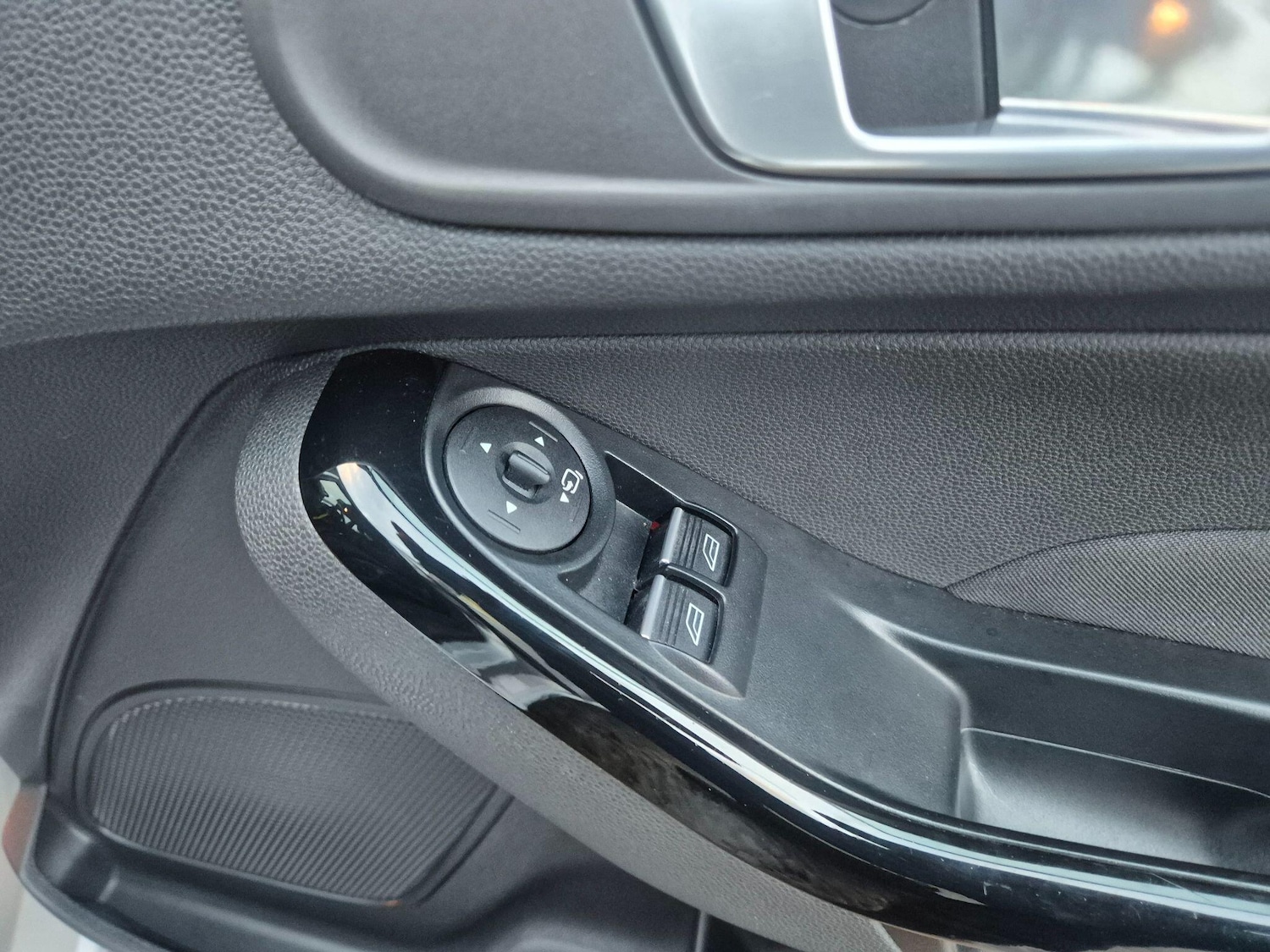 Used Ford Fiesta 2015 for sale - 76787813: Photo 17