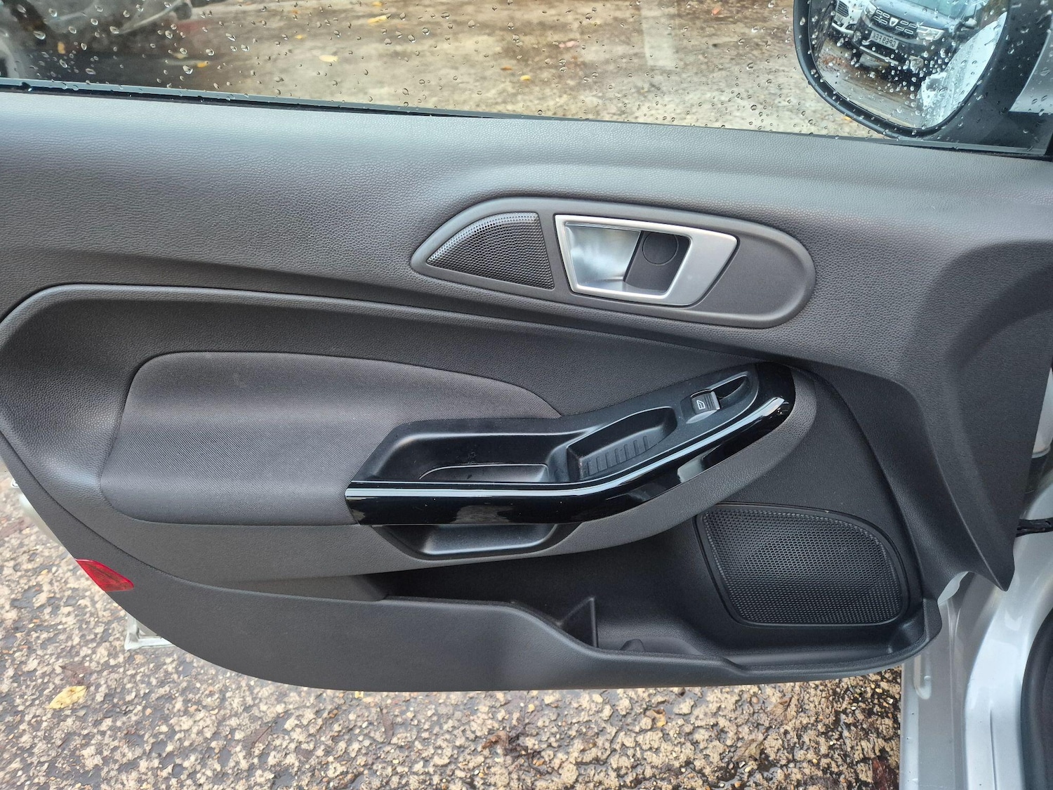 Used Ford Fiesta 2015 for sale - 76787813: Photo 44