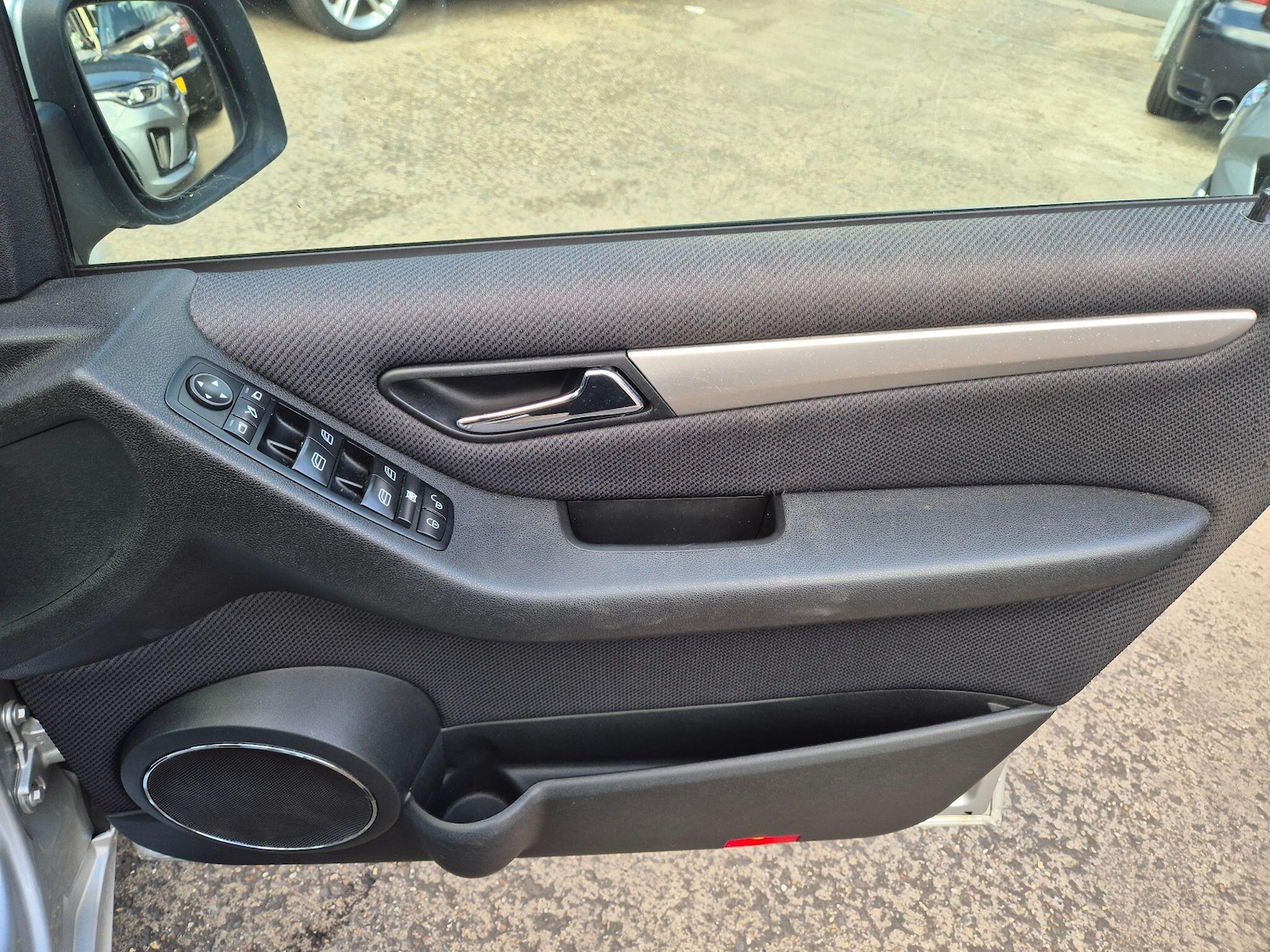 Used Mercedes-Benz A-Class 2011 for sale - 76787849: Photo 18