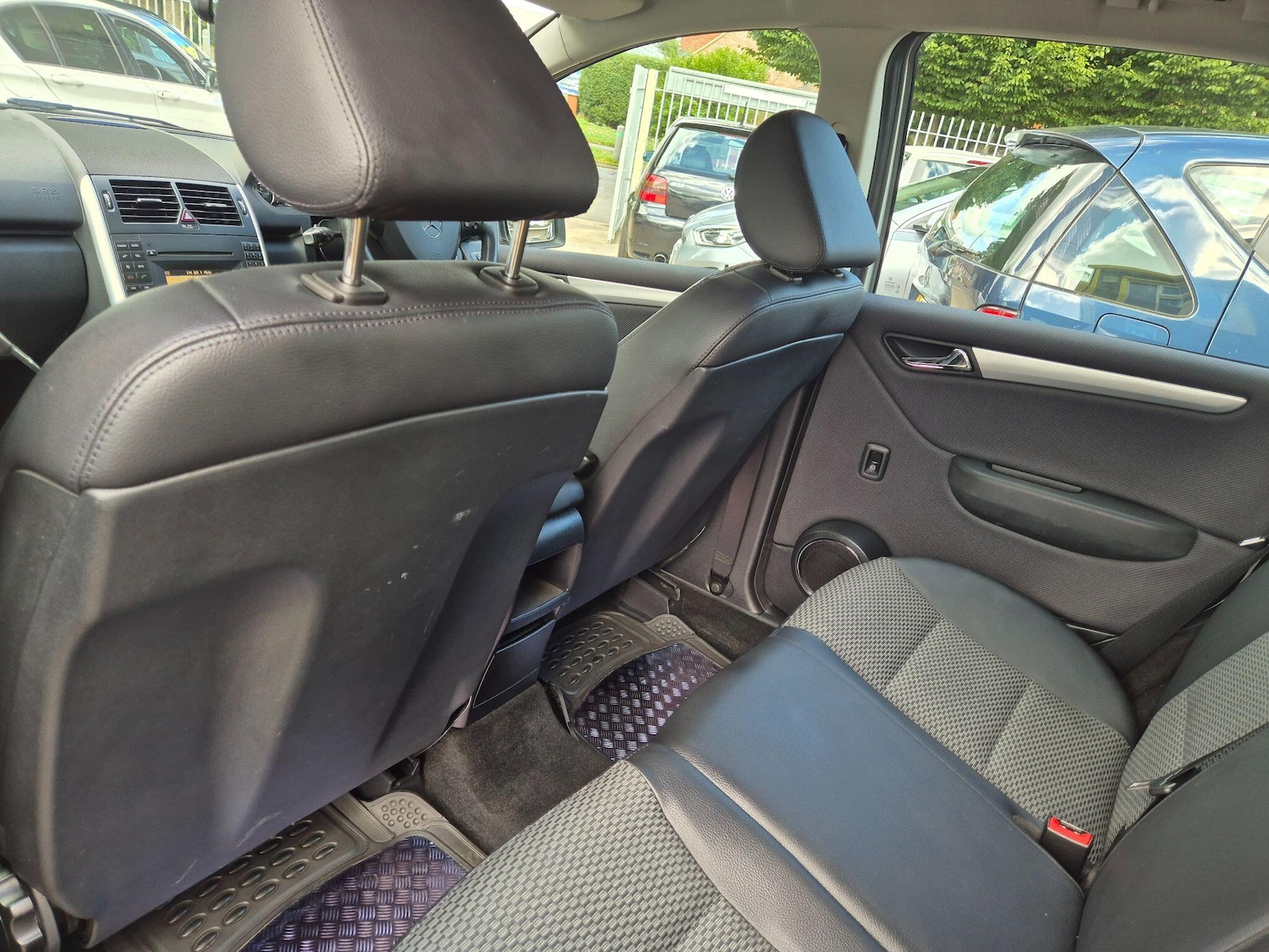 Used Mercedes-Benz A-Class 2011 for sale - 76787849: Photo 35