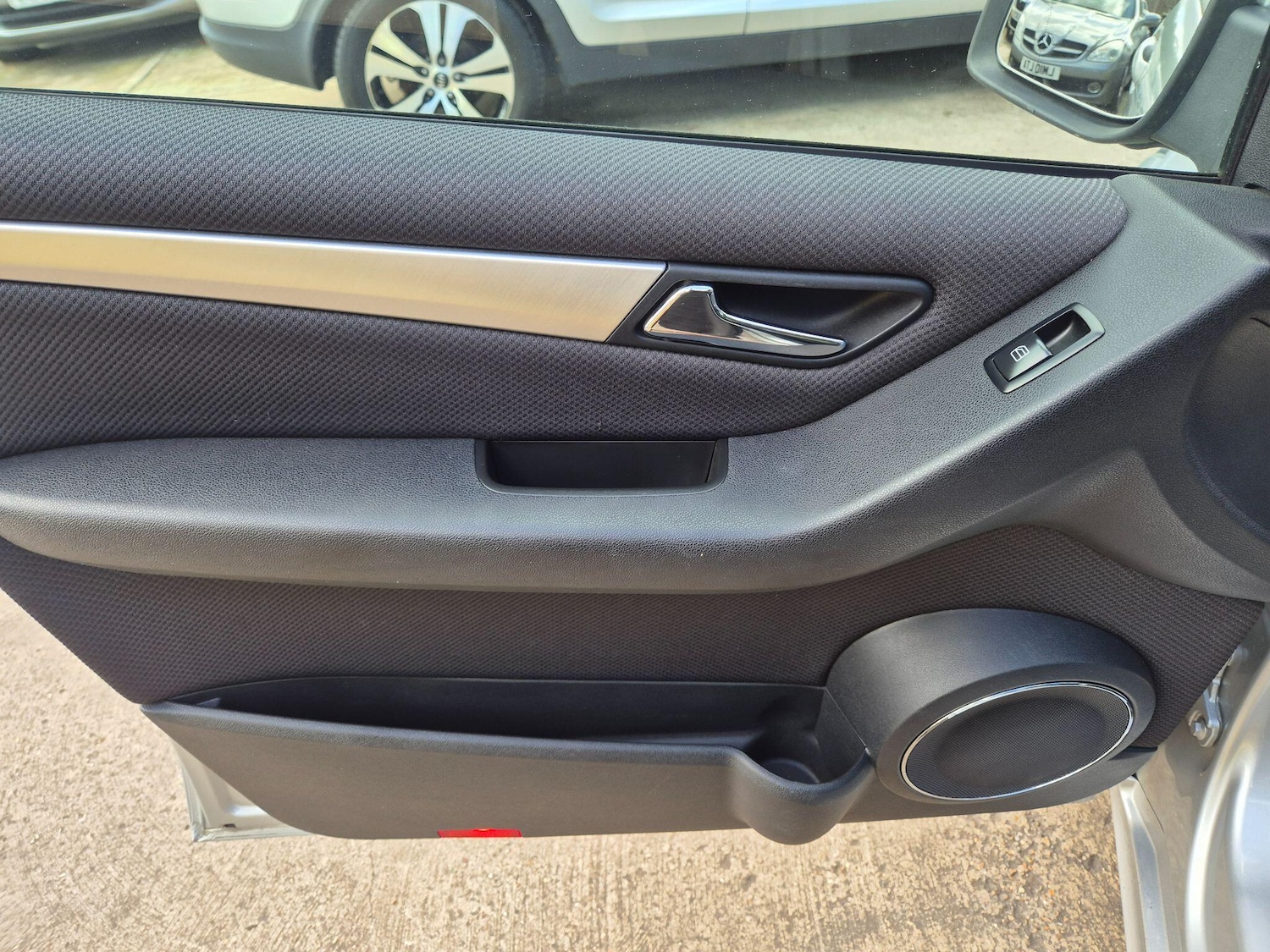 Used Mercedes-Benz A-Class 2011 for sale - 76787849: Photo 42