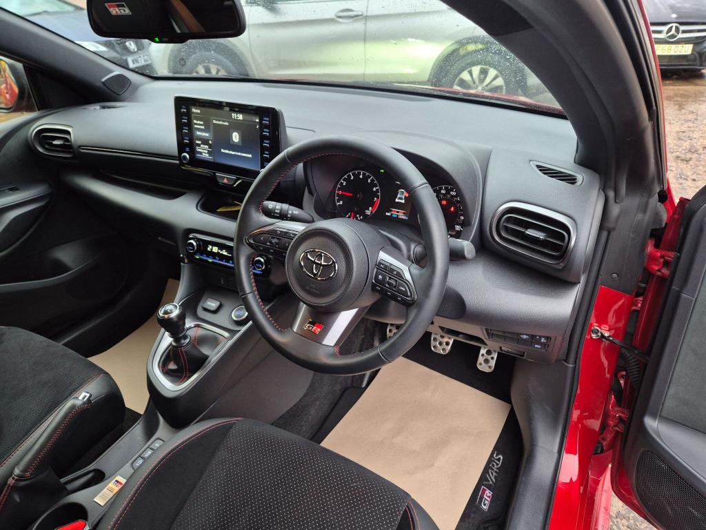 Used Toyota Yaris 2021 for sale - 77023029: Photo 14