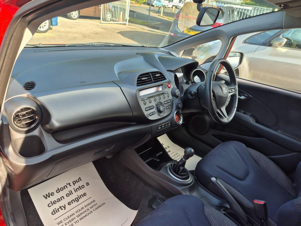 Used Honda Jazz 2015 for sale - 77048565: Photo 37