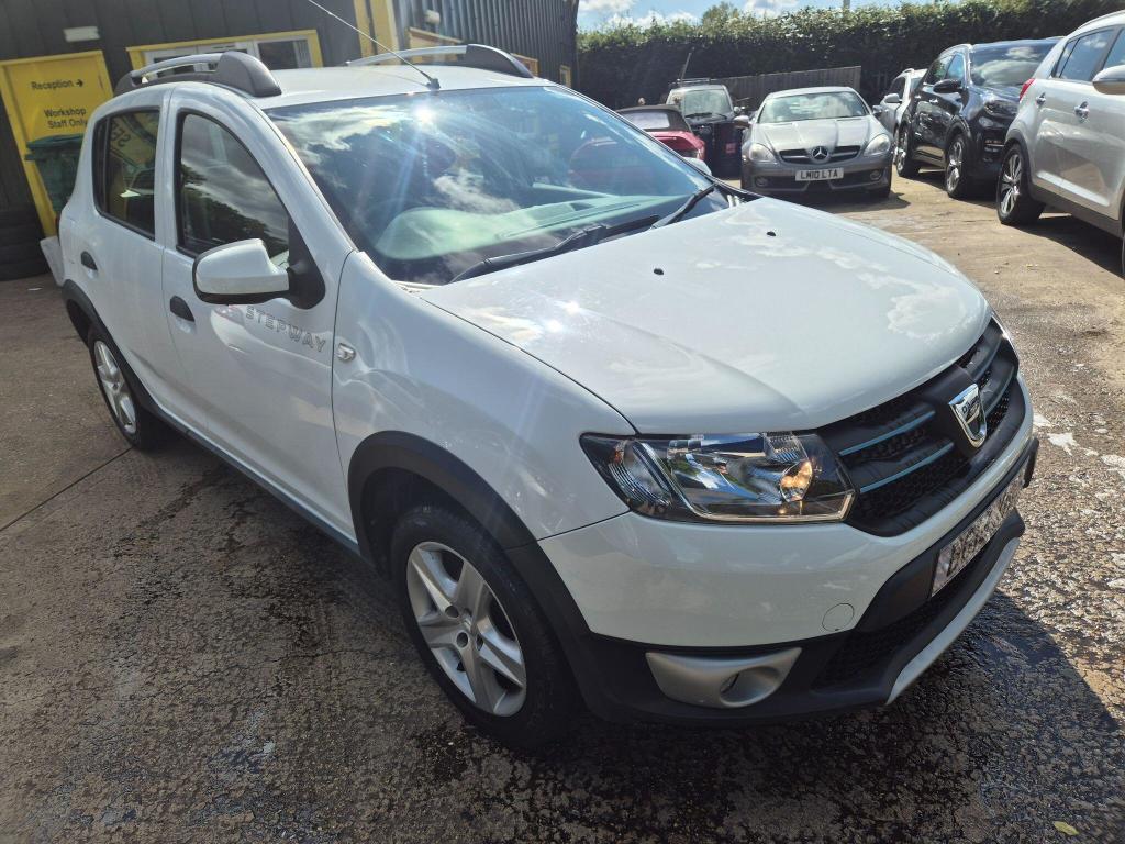 Used Dacia Sandero Stepway 2016 for sale - 77064393: Photo 3