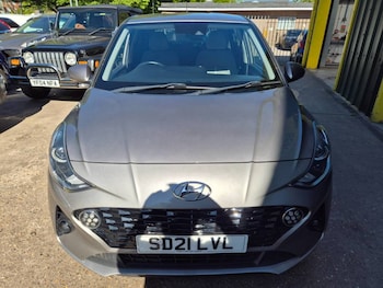 Used Hyundai i10 2021 for sale - 78379549: Photo
