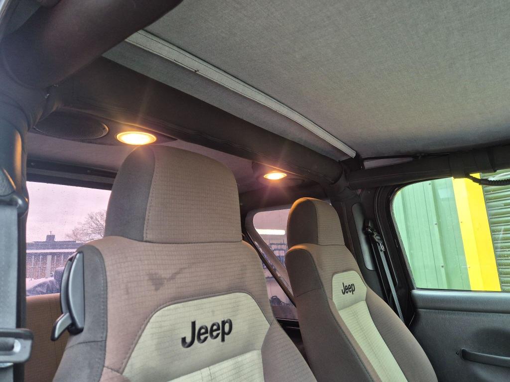 Used Jeep Wrangler 2004 for sale - 77446046: Photo 21